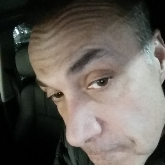 Meet your Posher, Victor - Picture 2 of 2